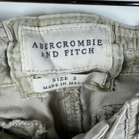 Y2K Abercrombie & Fitch  Khaki Ultra Low Rise  Prep Preppy Cargo Pants, Sz. 2 - Picture 13 of 16